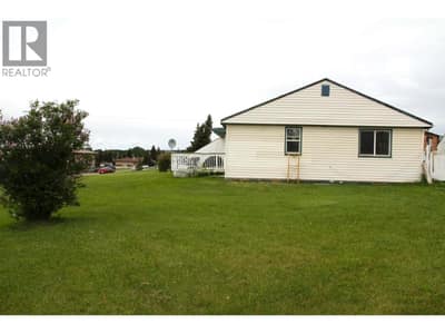 900 Cornwall Crescent, Dawson Creek