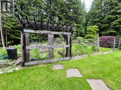 8254 PROCTER EAST Road, Procter