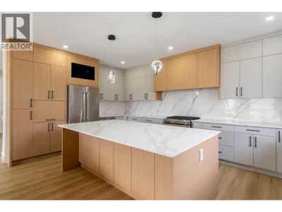 3754 Astoria Drive, West Kelowna