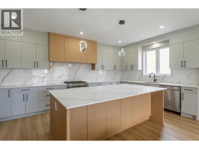 3754 Astoria Drive, West Kelowna