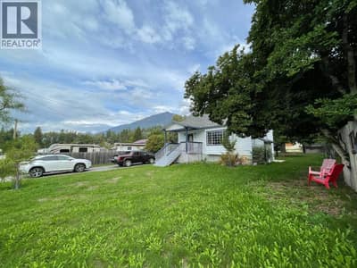 1526 EASTMAN Avenue, Riondel