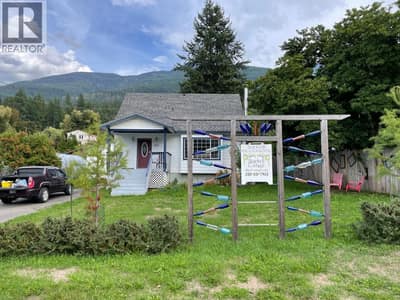 1526 EASTMAN Avenue, Riondel