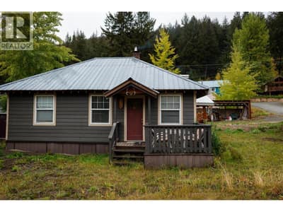 3620 Pioneer Road, Bralorne