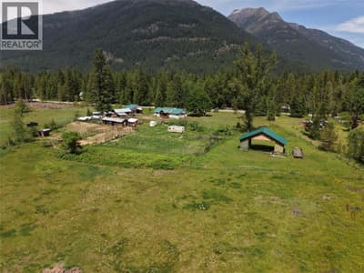 4085 Passmore Upper Road, Winlaw