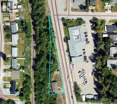 840 Columbia Avenue, Castlegar