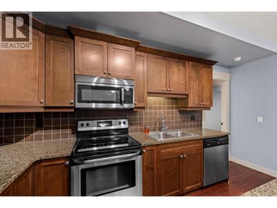 2070 Boucherie Road Unit# 402, West Kelowna