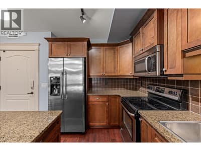 2070 Boucherie Road Unit# 402, West Kelowna
