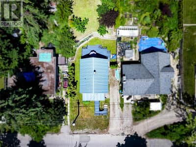 2246 Kootenay Avenue, Rossland