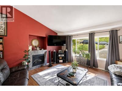 10910 Velda Road, Lake Country