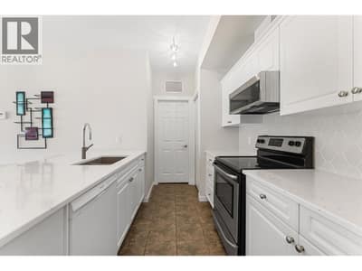 3550 Woodsdale Road Unit# 303, Lake Country