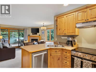 3320 Village Place Unit# 38, Sun Peaks