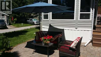 4889 LYNX Crescent, Radium Hot Springs