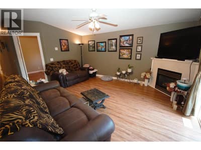 270 Road 2, Oliver