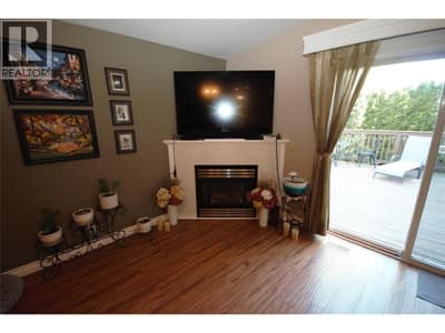 270 Road 2, Oliver