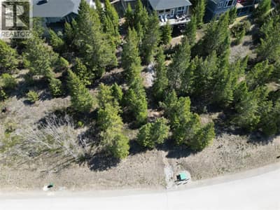 7066 WHITE TAIL Lane Lot# 17, Radium Hot Springs