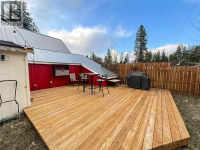 5844 Highway 33, Beaverdell