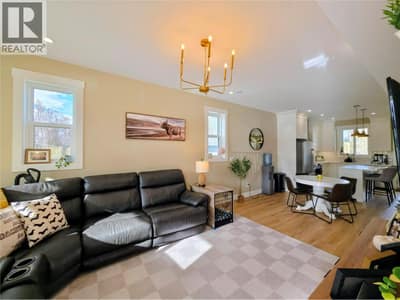 126 13th Avenue S Unit# A & C, Cranbrook