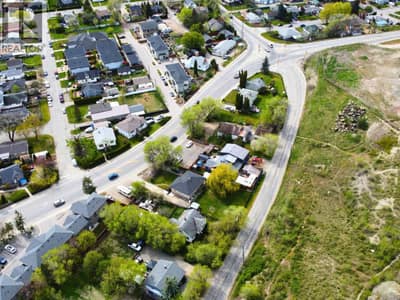 4005 & 4007 30 Avenue, Vernon