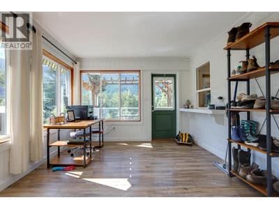 4375 97 Highway, Falkland
