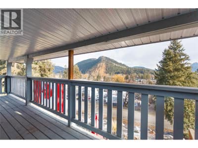 2138 Catt Avenue, Lumby