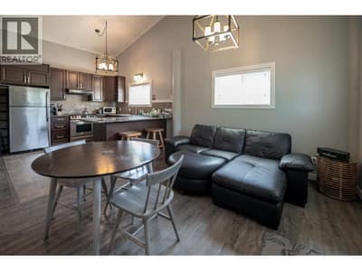 8898 Grainger Road, Canal Flats