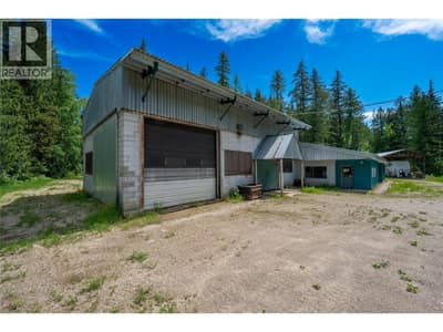 1636 23 Hwy Highway S, Revelstoke