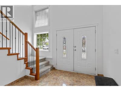 1374 McInnes Avenue, Kelowna