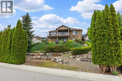 Private, easy-maintenance yard