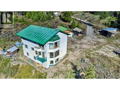 6050 Athelston-Hartford Road, Grand Forks