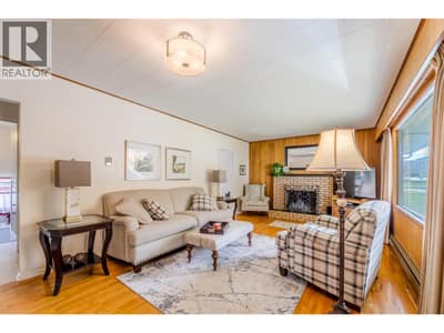 14001 Amm Avenue, Summerland