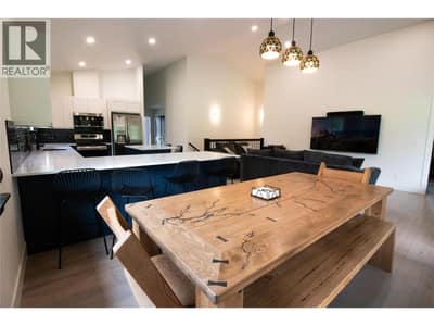 2552 Sandstone Mews, Invermere