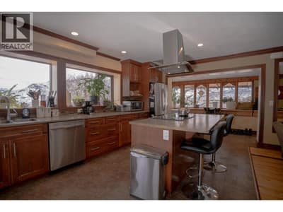 299 SEYMOUR Street W, Kamloops