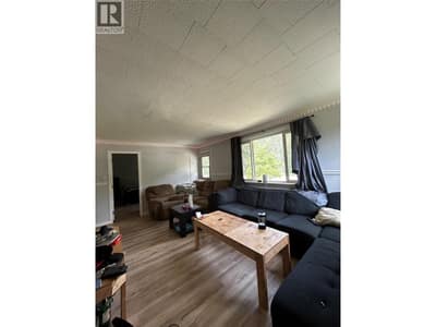 1201 Victoria Road W, Revelstoke