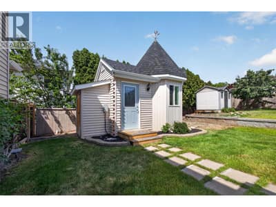 3604 Lever Court, Peachland