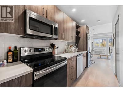 345 Dougall Road N Unit# 220, Kelowna