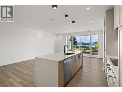 3340 Lakeshore Drive Unit# 306, Kelowna
