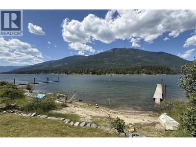 113 Kootenay Lake Road, Procter