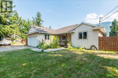 2706 Jacks Crescent, South Slocan