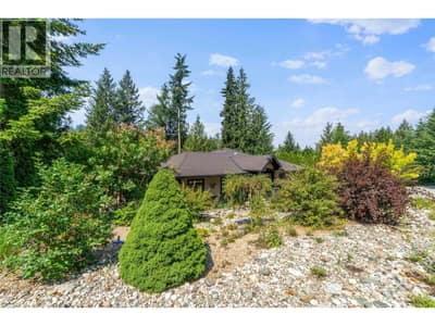 2762 Glenview Road, Blind Bay