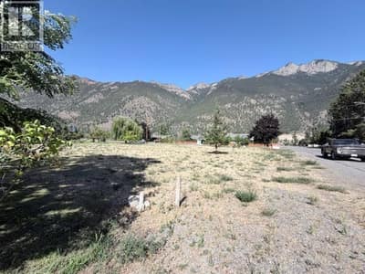 195 Hollywood Crescent, Lillooet