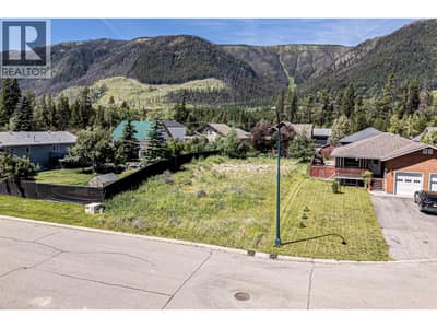 1344 Woodland Place, Sparwood