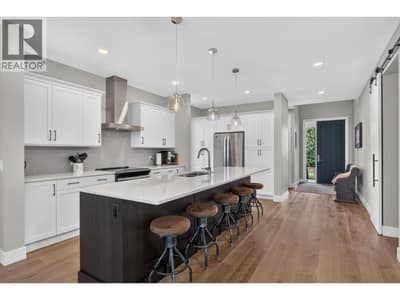 4649 Raymer Road, Kelowna
