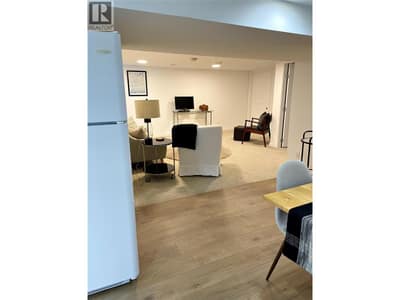 13017 Rosedale Avenue, Summerland
