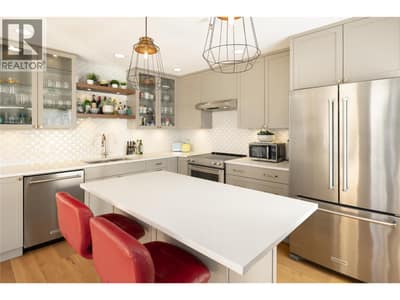 4004 Bluebird Road Unit# 305, Kelowna