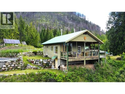 9155 Highway 6, Silverton