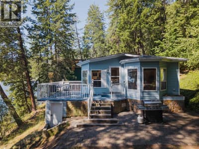 4218 Woodbury Village Road, Ainsworth