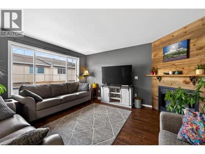 726 DUNROBIN Drive Unit# 1, Kamloops