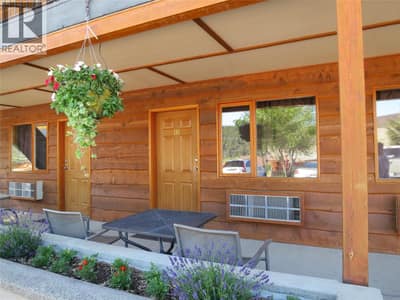 1414 Cariboo Highway, Clinton