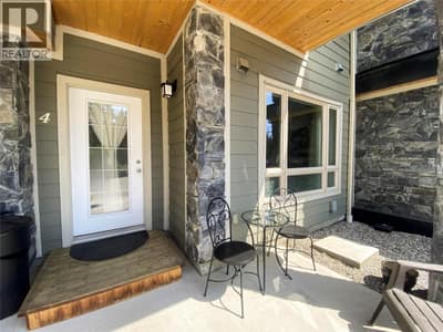 912 Slocan Street Unit# 4, Slocan