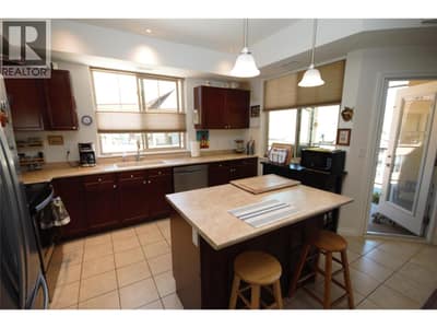 921 SPILLWAY Road Unit# 401C, Oliver